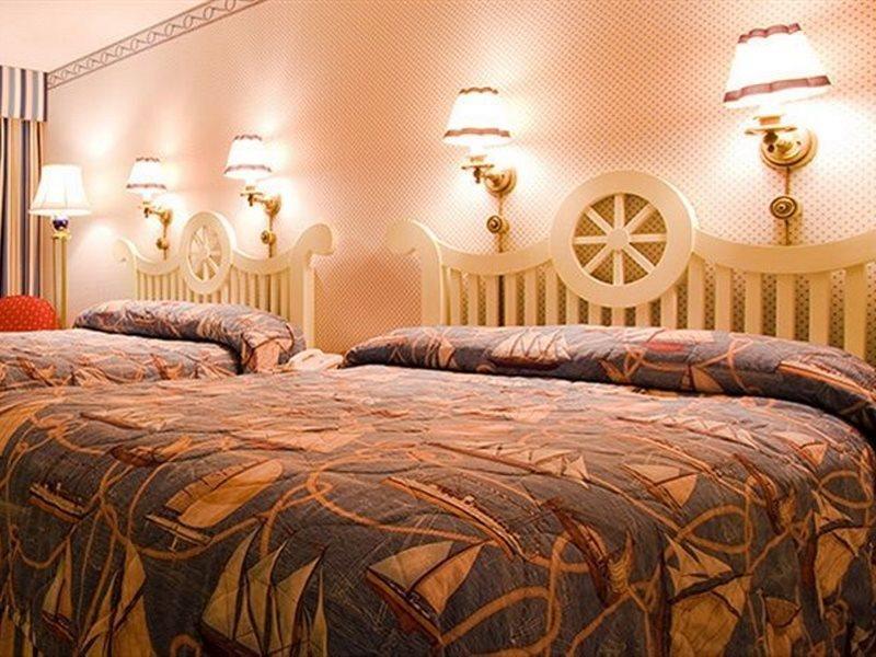 Disney'S Yacht Club Resort Lake Buena Vista Exterior photo